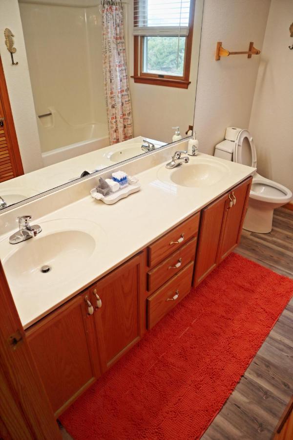 Lake Front Modern Beach House-Hatteras Island Avon Ngoại thất bức ảnh